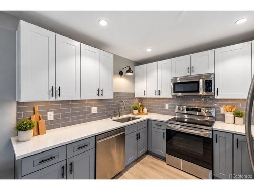 5d-775 S Alton Way, Denver, CO, 80247-1861 | Card Image