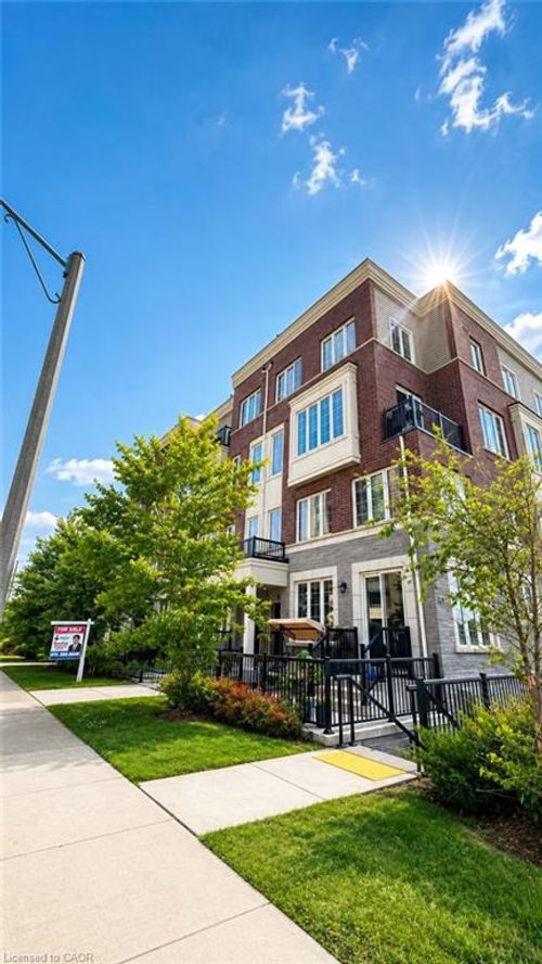 4-2205 Lillykin St, Oakville, ON, L6H0X6 | Card Image