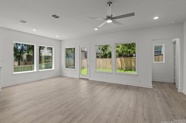 310 Glenwood Rnch, House other with 4 bedrooms, 4 bathrooms and null parking in Cibolo TX | Image 19