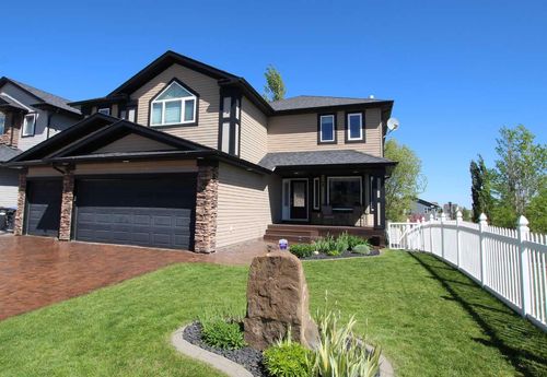 18 Lakeland Road, Sylvan Lake, AB, T4S0A3 | Card Image