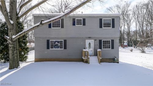 2144 Echo Rd, Stow, OH, 44224-4618 | Card Image