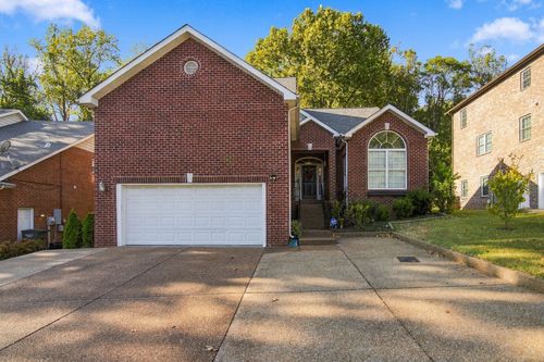 6705 Autumn Oaks Dr, Brentwood, TN, 37027-8816 | Card Image