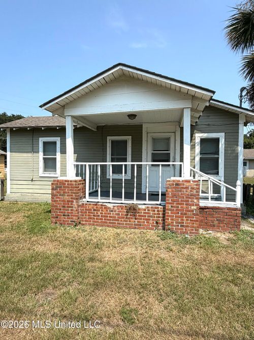 10 E Railroad St, Gulfport, MS, 39507-1837 | Card Image