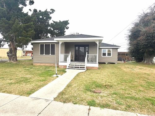 422 Justin St, Lockport, LA, 70374-2739 | Card Image