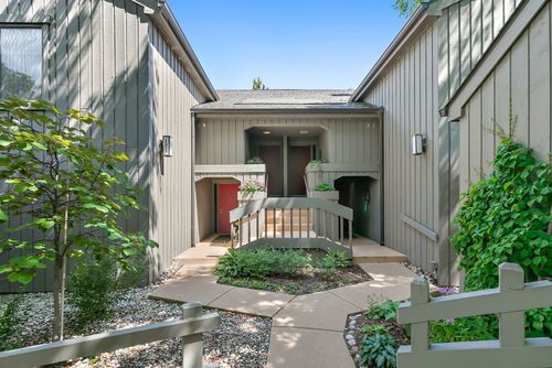 apt-d-321 Shoreline Rd, Lake Barrington, IL, 60010-1648 | Card Image