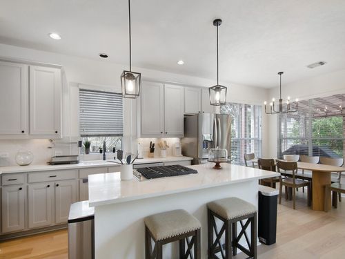 11 Barlow Ct, The Woodlands, TX, 77382-1424 | Card Image