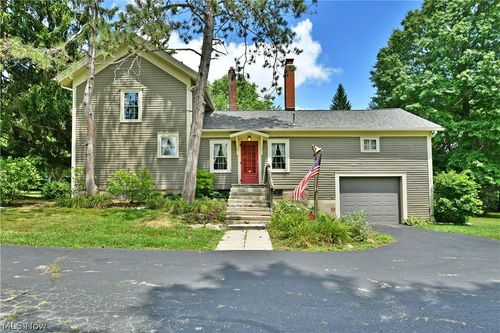 935 Warner Rd Se, Brookfield, OH, 44403-9790 | Card Image
