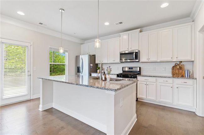 5103 Woodline View Ln, House other with 5 bedrooms, 4 bathrooms and 2 parking in Auburn GA | Image 10