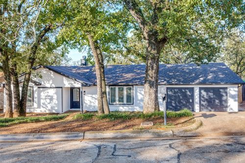 1420 Meadow Lane Ter, Fort Worth, TX, 76112-3413 | Card Image