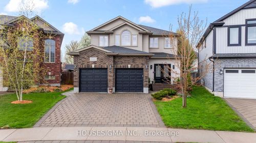 2001 Jubilee Dr, London, ON, N6G0H7 | Card Image