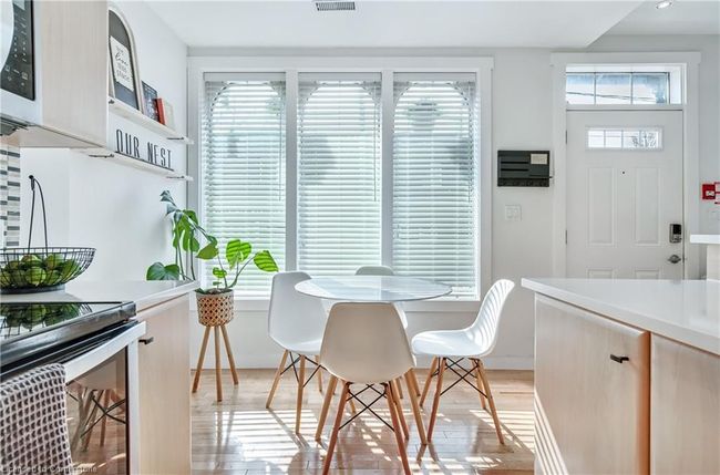 16 - 49 Ontario St, Townhouse with 1 bedrooms, 1 bathrooms and 3 parking in Grimsby ON | Image 6