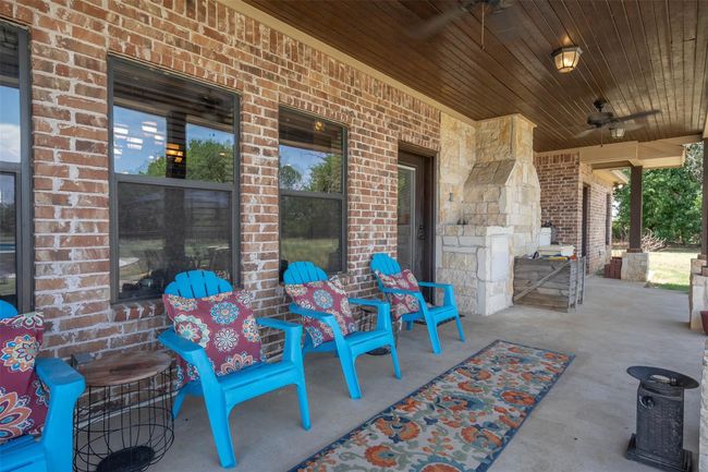 1555 E Blackjack Rd, House other with 5 bedrooms, 4 bathrooms and null parking in Pilot Point TX | Image 25