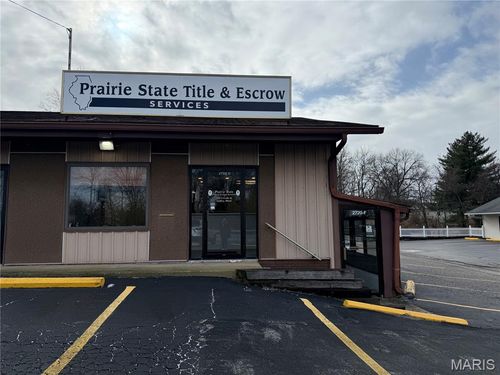 ste-d-2720 Grovelin St, Godfrey, IL, 62035-3300 | Card Image