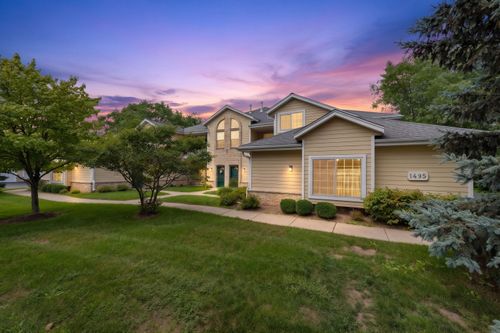 unit-2-1495 Garay Ln, Port Washington, WI, 53074-1287 | Card Image