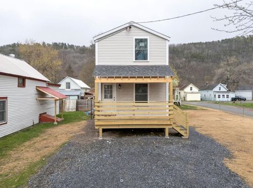 15 National Street, Windsor, VT, 05089 | Card Image