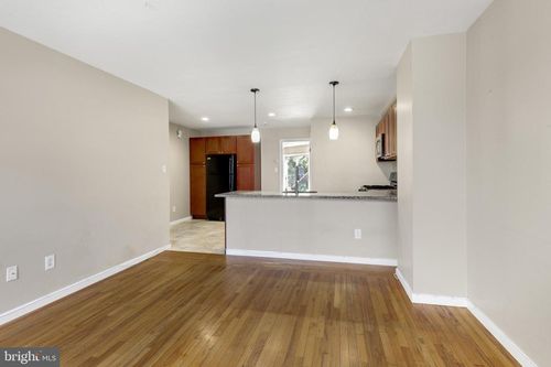 a-941 New Market St, PHILADELPHIA, PA, 19123-2314 | Card Image