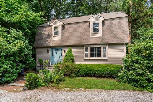 105 Newell Dr, Cumberland, RI, 02864-4232 | Card Image