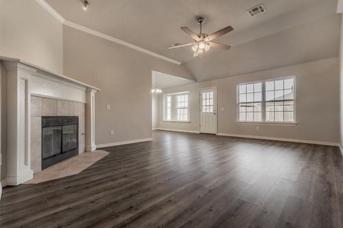 11645 Sw 11th St, Yukon, OK, 73099-6755 | Card Image