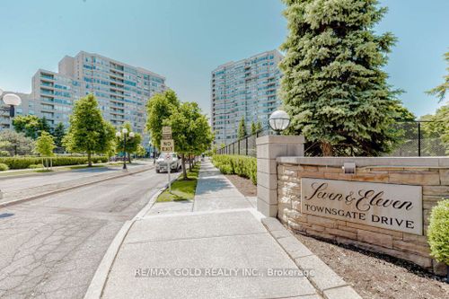 802-7 Townsgate Dr, Vaughan, ON, L4J7Z9 | Card Image