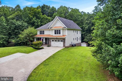 7000 Jacobs Grove Ct, Manassas, VA, 20112-8863 | Card Image