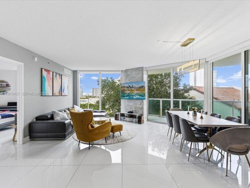 2-702-200 Sunny Isles Blvd, Sunny Isles Beach, FL, 33160-4656 | Card Image