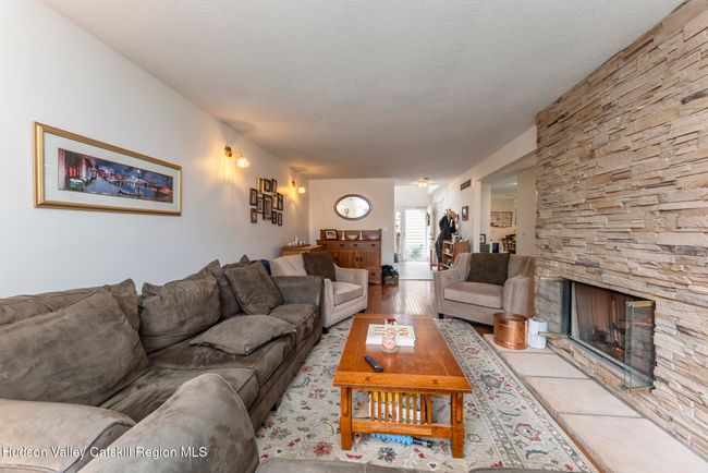 217 Aspen Ter, Townhouse with 2 bedrooms, 3 bathrooms and null parking in Poughkeepsie NY | Image 8