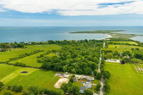 500 3rd Beach Rd, Middletown, RI, 02842-5774 | Card Image