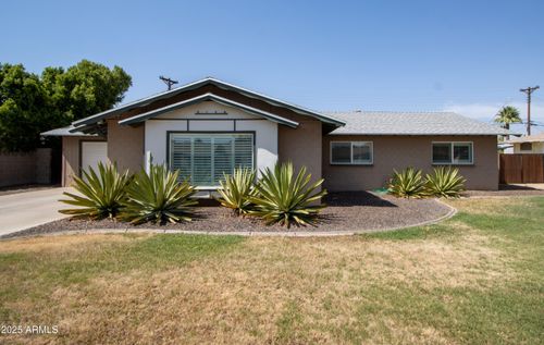 8632 E Thornwood Dr, Scottsdale, AZ, 85251-1853 | Card Image