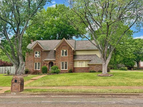 947 Rolling Oaks Ln, Collierville, TN, 38017-3214 | Card Image
