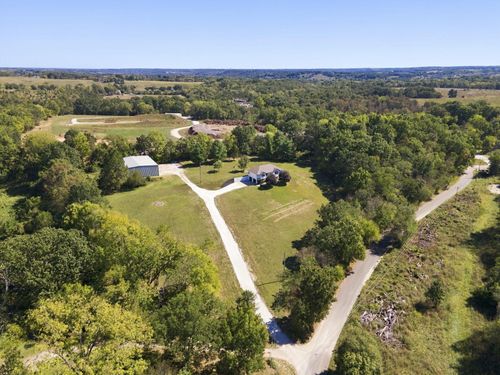 940 S Old Riverdale Rd, Nixa, MO, 65714-7754 | Card Image