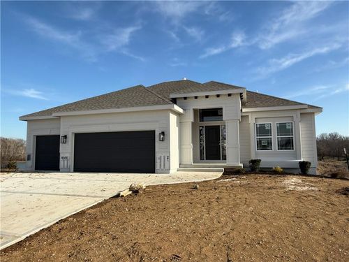 1027 Fir Ln, Liberty, MO, 64068-4315 | Card Image