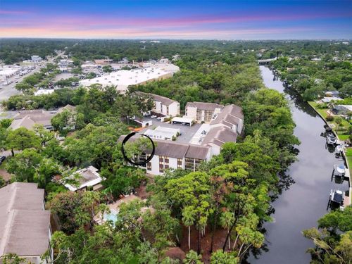 304-2740 Orchid Oaks Dr, SARASOTA, FL, 34239-6441 | Card Image