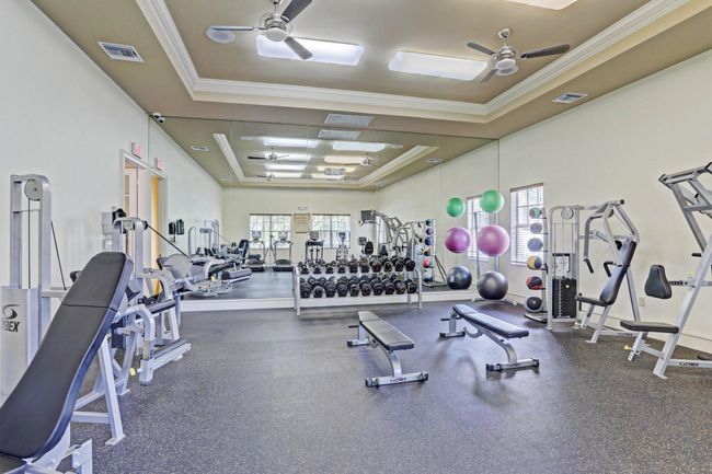 APT-304 - 6511 Emerald Dunes Dr, Condo with 2 bedrooms, 2 bathrooms and null parking in West Palm Beach FL | Image 52