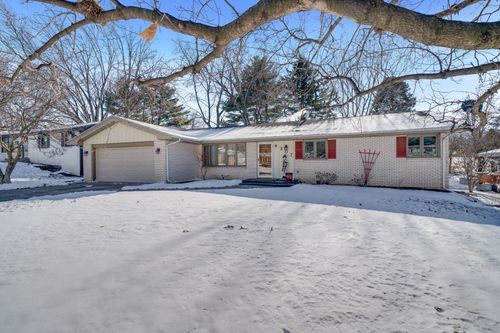 4307 Tallwood Avenue, Rockford, IL, 61114 | Card Image