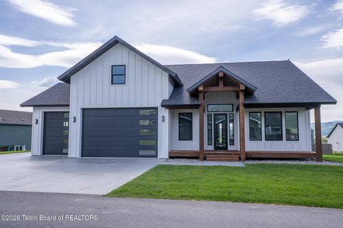 231 Caribou Peak Loop, Etna, WY, 83118-5005 | Card Image