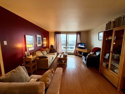 702-1022 16 Ave Nw, Calgary, AB, T2M0K5 | Card Image