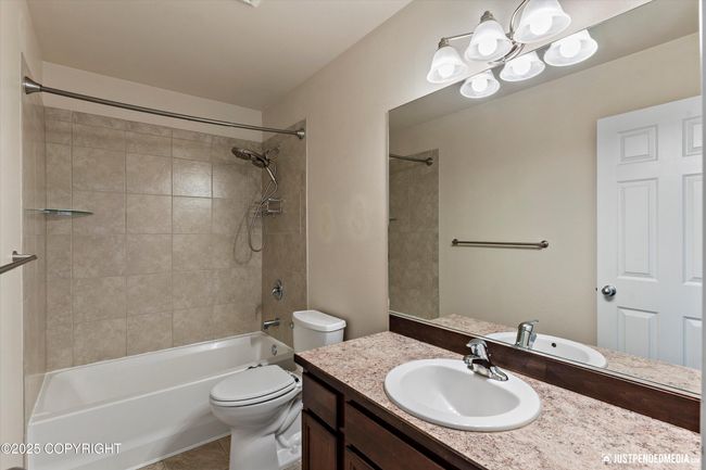 Bathroom | Image 27