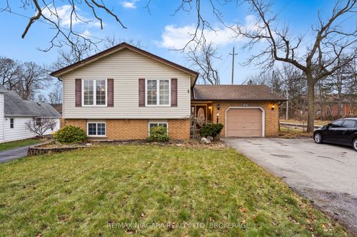 272 Steele St, Port Colborne, ON, L3K4X8 | Card Image