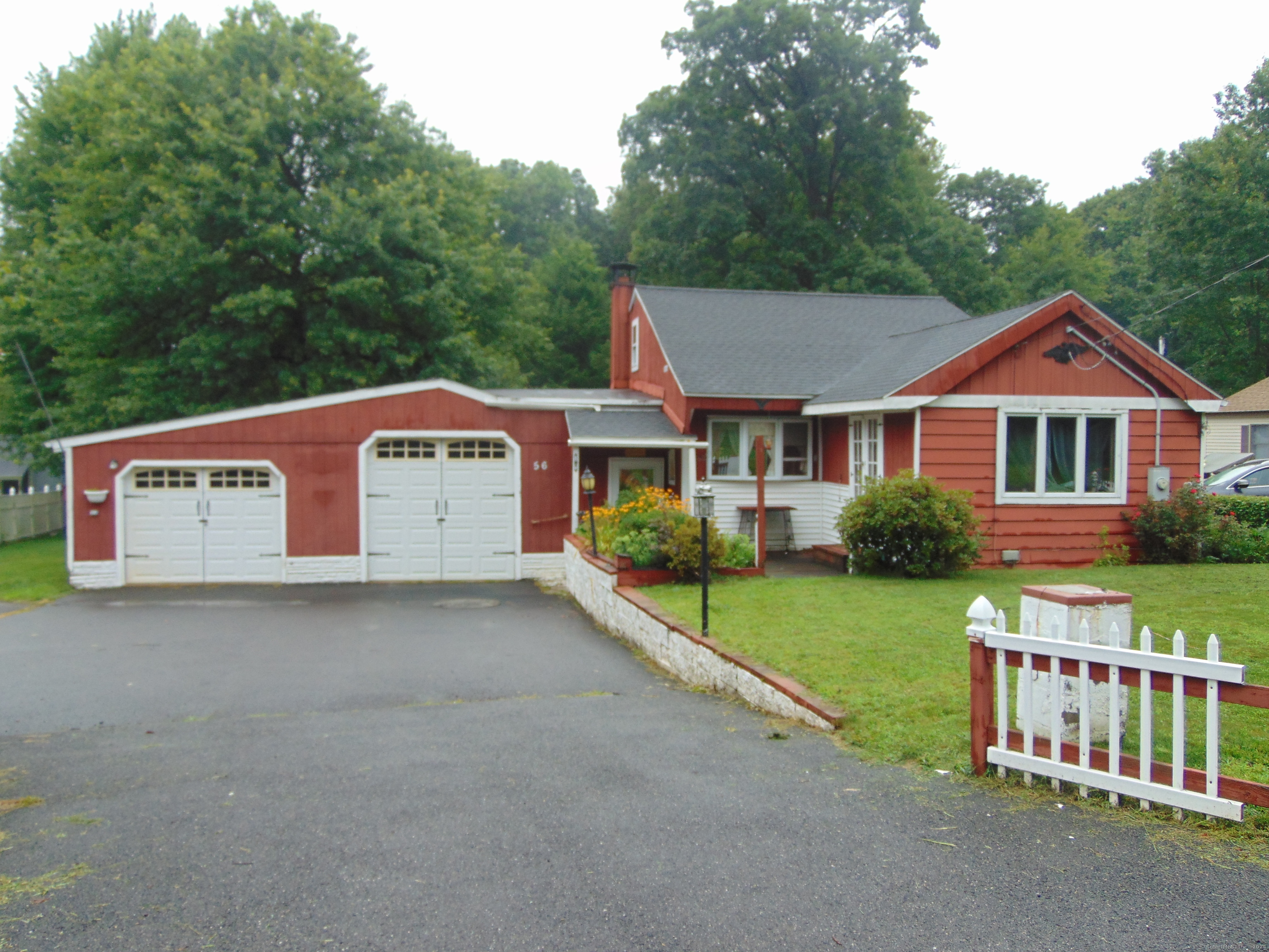 Cedar Ave, Wolcott, CT 06716