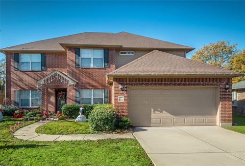 2812 Pinnacle Dr, Burleson, TX, 76028-8317 | Card Image