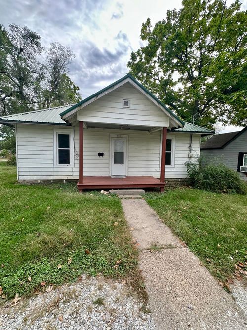 908 E Missouri St, Kirksville, MO, 63501-5218 | Card Image