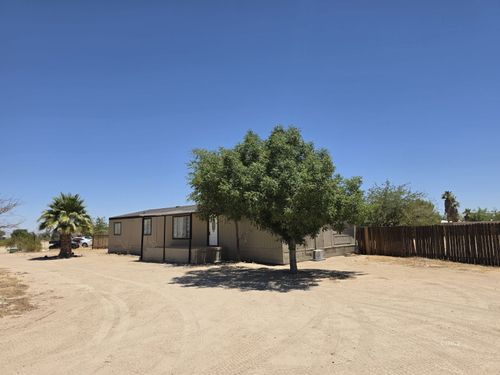 3761 Swallow Ave, Ridgecrest, CA, 93555-7973 | Card Image