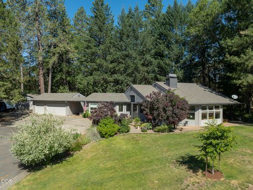 622 Wildflower Dr, Merlin, OR, 97532-8776 | Card Image