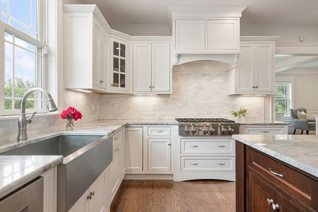 12 Hunters Ln, House other with 4 bedrooms, 5 bathrooms and 2 parking in Natick MA | Image 13