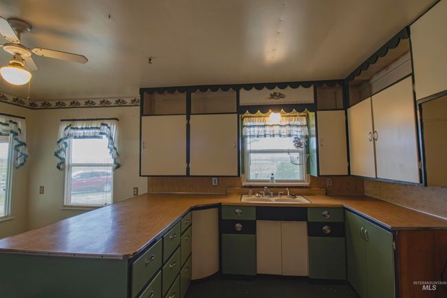 8970 Hurd Ln, House other with 3 bedrooms, 2 bathrooms and 4 parking in Payette ID | Image 4