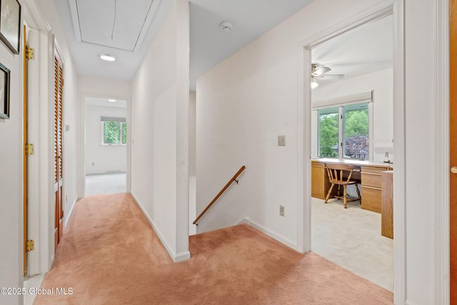 19 Tamarack Ln, House other with 4 bedrooms, 3 bathrooms and 6 parking in Schenectady NY | Image 47