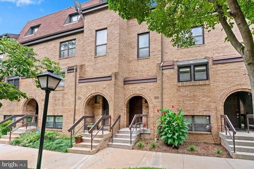 3324-3324 Banneker Dr Ne, WASHINGTON, DC, 20018-1615 | Card Image