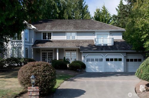 5315 Gran Paradiso Pl Nw, Issaquah, WA, 98027-7827 | Card Image