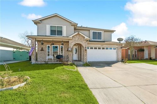 2228 S Village Green St, Harvey, LA, 70058-7012 | Card Image