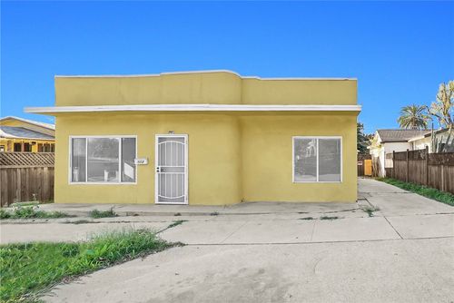 902 S Hope Ave, Ontario, CA, 91761-3421 | Card Image